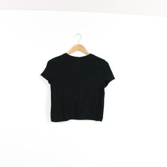 *GAP Black Cropped T-Shirt - Picture 6 of 6